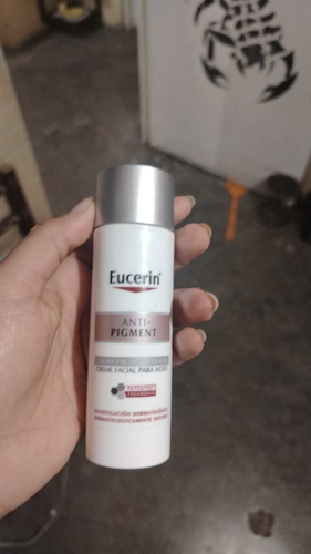 Eucerin Anti-Pigment Crema Facial de Noche Antimanchas, Todo Tipo de Piel, 50ml photo review