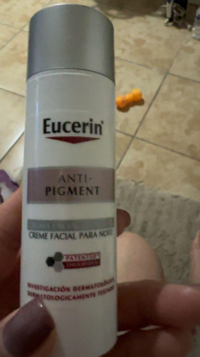 Eucerin Anti-Pigment Crema Facial Nocturna Antimanchas con Thiamidol, Todo Tipo de Piel, 50 ml photo review