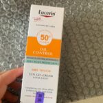Eucerin Protector Solar Facial FPS 50+ Toque Seco Oil Control, Efecto Mate para Piel Grasa y Mixta, 50 ml photo review